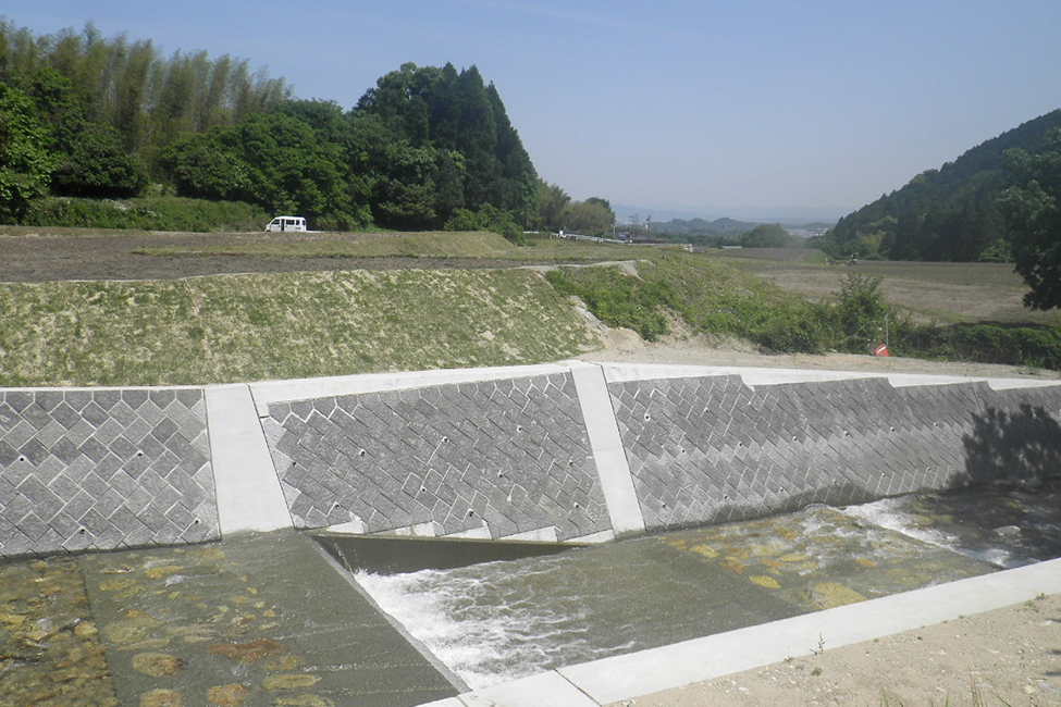 寒水川河川工事