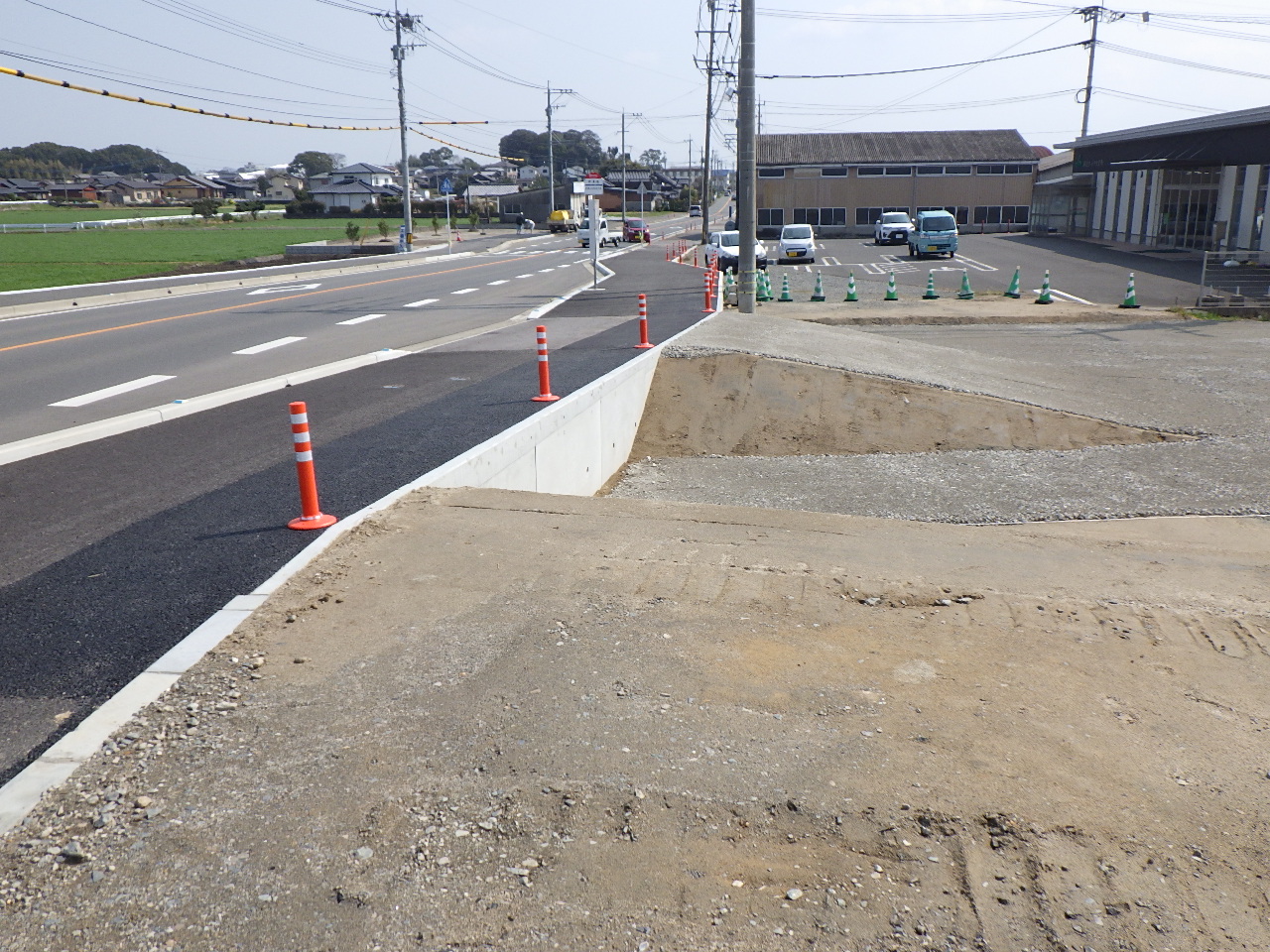 北茂安三田川線(中津隈橋工区)道路橋りょう補助工事(道路改良工)
