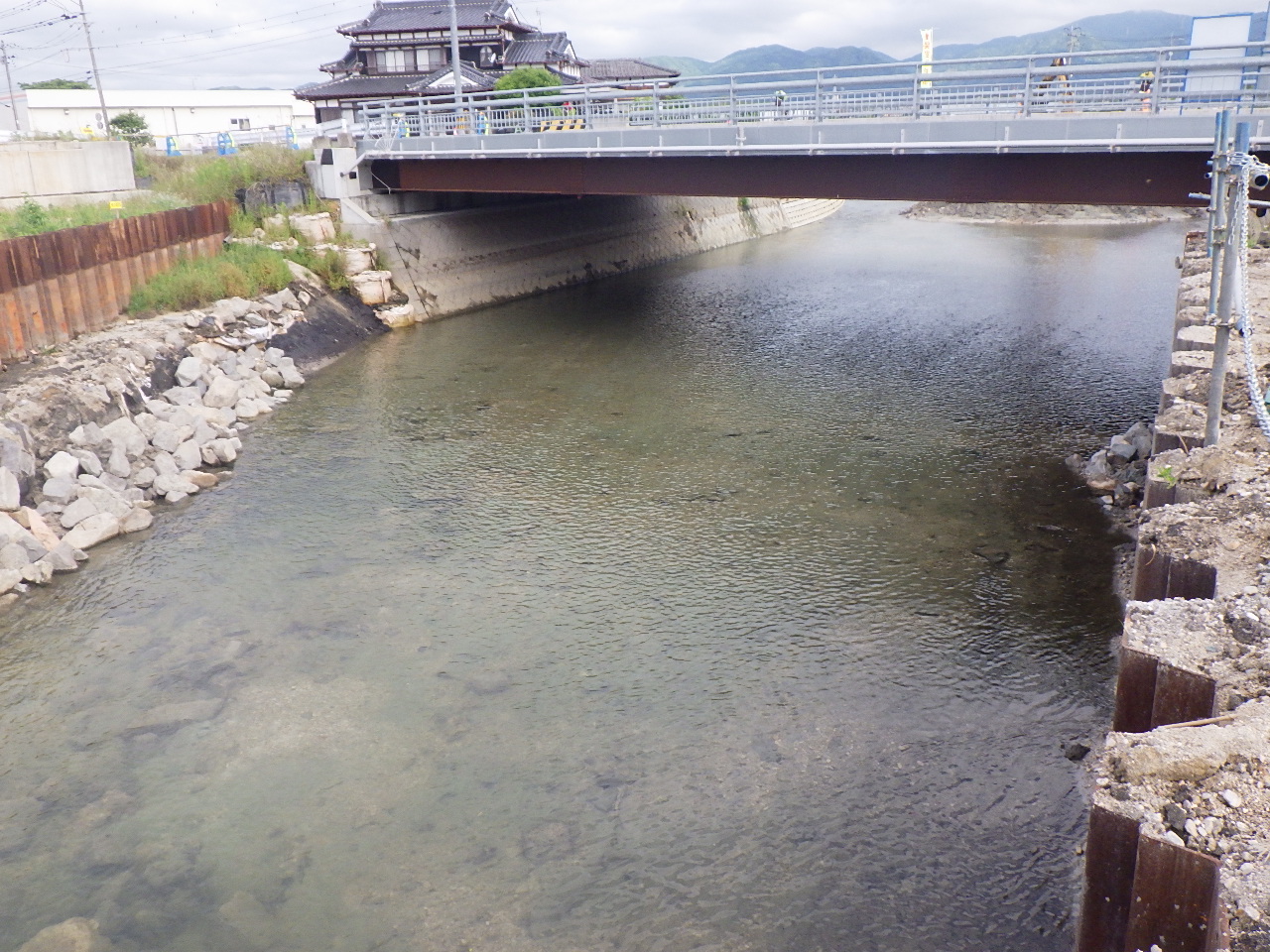 切通川河川整備（河道掘削工）